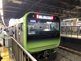 JR東日本 E235系 山手線 鉄道フォト・写真 by 星鉄さん 新宿駅 (JR)：2023年10月07日16時ごろ