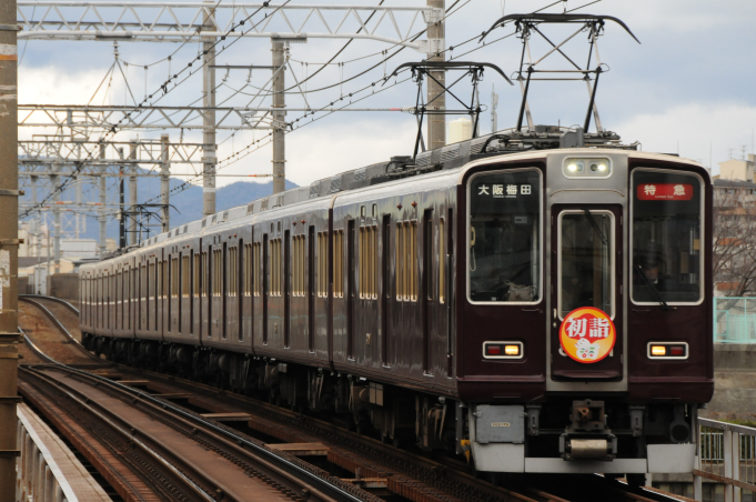 阪急電鉄 8002 (阪急8000系) 車両ガイド | レイルラボ(RailLab)