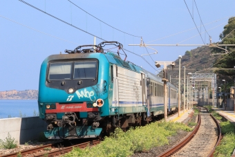 トレニタリア FS Class E.464機関車 鉄道フォト・写真 by Speed_Birdさん ：2019年09月16日21時ごろ