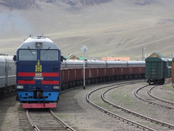 モンゴル国鉄 2TE116型ディーゼル機関車 鉄道フォト・写真 by Speed_Birdさん ：2017年05月04日15時ごろ
