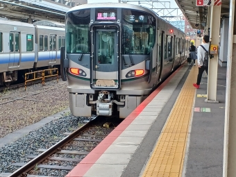 JR西日本227系電車 鉄道フォト・写真 by shingouki0000さん 和歌山駅 (JR)：2024年04月21日11時ごろ