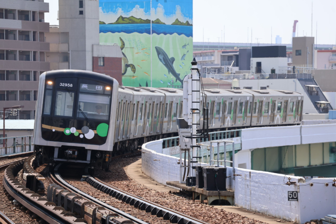 大阪メトロ 32958 (大阪市営地下鉄30000系) 車両ガイド | レイルラボ