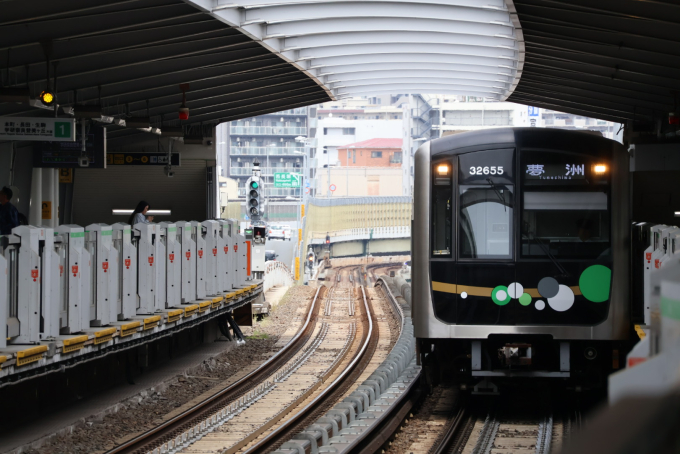 大阪メトロ 32655 (大阪市営地下鉄30000系) 車両ガイド | レイルラボ