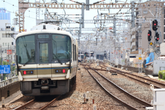 JR西日本 クモハ221-27 (221系) 車両ガイド | レイルラボ(RailLab)