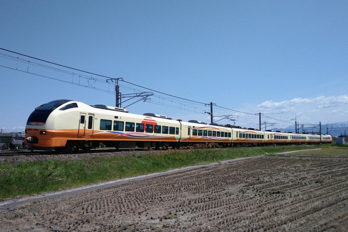 JR東日本 クハE653-1005 (E653系) 車両ガイド | レイルラボ(RailLab)