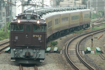 JR東日本 国鉄EF64形電気機関車 鉄道フォト・写真 by Tomo-Papaさん 渋谷駅 (JR)：2006年07月01日00時ごろ