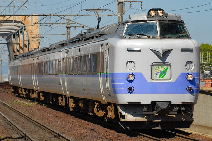 鉄道フォト・写真：JR北海道 国鉄781系電車 すずらん 新札幌駅 鉄道フォト・写真 by Tomo-Papaさん - 撮影日 2007/09/01 00:00