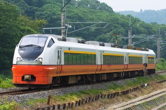 JR東日本E751系電車 つがる(特急) 鉄道フォト・写真 by Tomo-Papaさん 大釈迦駅：2015年06月16日00時ごろ