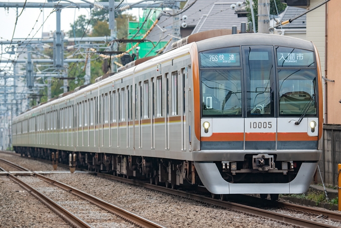 東京メトロ 10005 東京メトロ10000系 車両ガイド レイルラボ Raillab