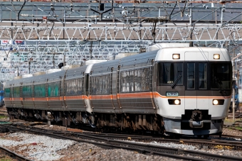 JR東海 クモハ383形 しなの(特急) クモハ383-13 鉄道フォト・写真 by Tomo-Papaさん 南松本駅：2024年04月28日00時ごろ