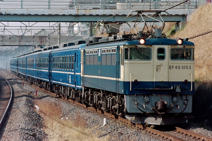 JR東日本 国鉄EF65形電気機関車 鉄道フォト・写真 by Tomo-Papaさん 東川口駅 (JR)：1999年01月09日00時ごろ