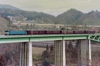 JR東日本 国鉄EF64形電気機関車 鉄道フォト・写真 by Tomo-Papaさん 鳥沢駅：1999年03月12日00時ごろ