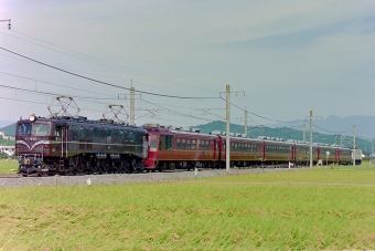 JR東日本 国鉄EF58形電気機関車 鉄道フォト・写真 by Tomo-Papaさん 磯部駅 (群馬県)：1999年09月26日00時ごろ