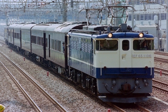 JR東日本 国鉄EF65形電気機関車 鉄道フォト・写真 by Tomo-Papaさん 横浜駅 (JR)：2001年03月28日00時ごろ