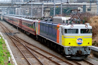 JR東日本 国鉄EF81形電気機関車 鉄道フォト・写真 by Tomo-Papaさん 新宿駅 (JR)：2001年03月25日00時ごろ