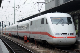 ドイツ鉄道 ICE 1 (Baureihe 401) 鉄道フォト・写真 by Tomo-Papaさん ：2014年09月05日00時ごろ