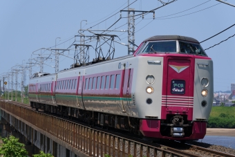 JR西日本 クモハ381形 やくも(特急) クロ381-144 鉄道フォト・写真 by nobu_32さん ：2024年06月14日10時ごろ