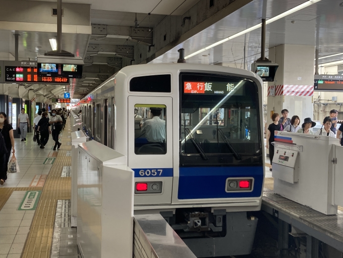 鉄道フォト・写真：西武鉄道 西武6000系電車 6057 池袋駅 (西武) 鉄道フォト・写真 by antiquedownregardingさん - 撮影日 2024/07/27 10:18