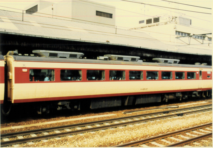 JR東日本 モロ485-4 (485系) 車両ガイド | レイルラボ(RailLab)