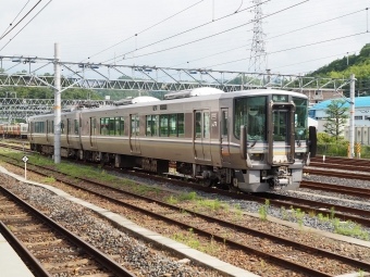 JR西日本 クハ222形 クハ222-5511 鉄道フォト・写真 by tokadaさん ：2021年06月17日15時ごろ