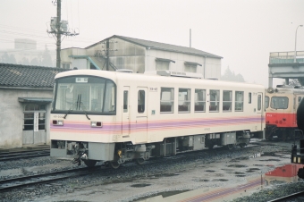鹿島鉄道KR-500形気動車 KR-503 鉄道フォト・写真 by tokadaさん 石岡駅 (JR)：1991年12月28日13時ごろ