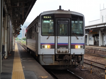 JR西日本 キハ120形 キハ120-21 鉄道フォト・写真 by tokadaさん 三次駅：2022年08月06日06時ごろ