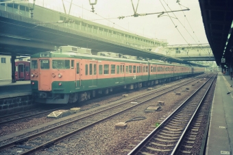 JR西日本 クハ115形 クハ115-608 鉄道フォト・写真 by tokadaさん 広島駅：1987年08月14日07時ごろ