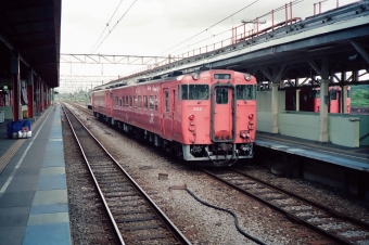 JR北海道 キハ48形 キハ48 302 鉄道フォト・写真 by tokadaさん 砂川駅：1990年08月27日13時ごろ