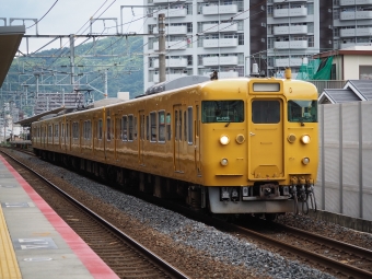 JR西日本 クハ111形 クハ111-2115 鉄道フォト・写真 by tokadaさん 新白島駅 (JR)：2018年07月30日16時ごろ