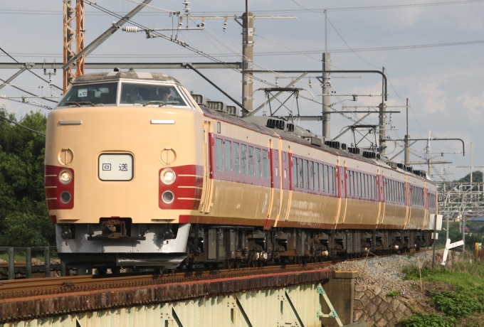 鉄道フォト・写真：JR東日本 国鉄183系電車 本庄駅 鉄道フォト・写真 by スーパー金太郎さん - 撮影日 2011/08/05 16:32