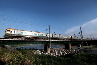 JR四国 8600形(Mc) 8601 鉄道フォト・写真 by express999さん 本山駅 (香川県)：2020年08月31日17時ごろ