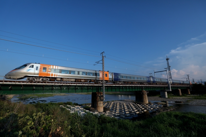 JR四国 8500形(Tc) 8504 鉄道フォト・写真 by express999さん 本山駅 (香川県)：2020年08月31日17時ごろ