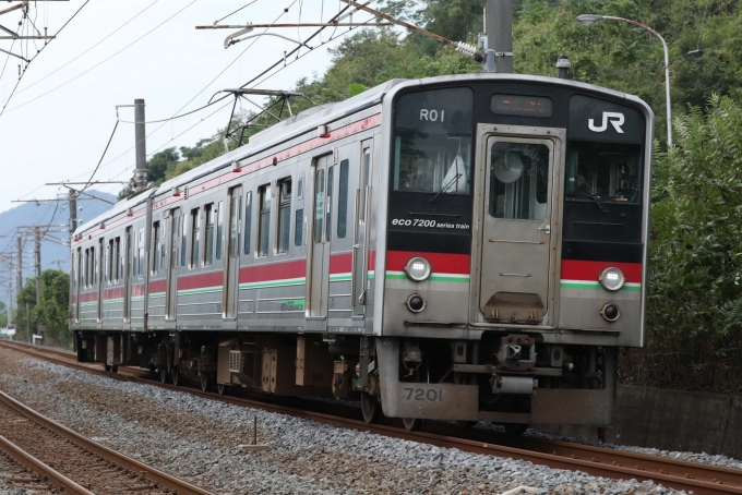 JR四国7200形(Mc) 7201 鉄道フォト・写真 by express999さん 鬼無駅：2020年09月20日09時ごろ