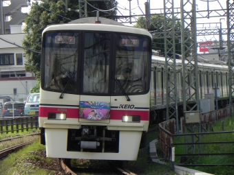 京王電鉄 京王クハ8700形 TOKYOシティポップ花火2024ヘッドマーク 8726 鉄道フォト・写真 by 京王8000系愛好家さん 聖蹟桜ヶ丘駅：2024年06月29日16時ごろ