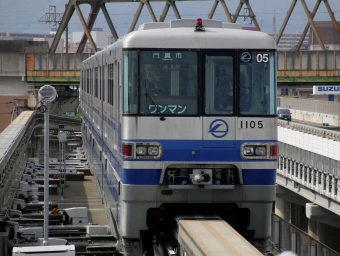 大阪モノレール 鉄道フォト・写真 by ダウラさん 南茨木駅 (大阪モノレール )：2018年05月22日11時ごろ