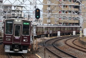 阪急電鉄 阪急8000形(Mc) 8000 鉄道フォト・写真 by ポールスターさん 中津駅 (大阪府|阪急)：2024年06月20日08時ごろ