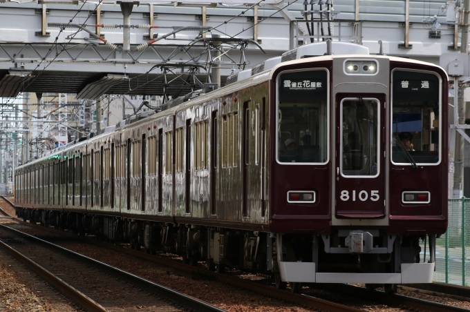 鉄道フォト・写真：阪急電鉄 阪急8000系電車 8105 服部天神駅 鉄道フォト・写真 by ポールスターさん - 撮影日 2024/06/29 15:22