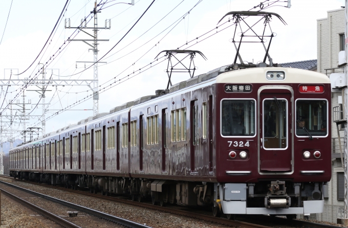 鉄道フォト・写真：阪急電鉄 阪急7300系電車 7324 南茨木駅 (阪急 ) 鉄道フォト・写真 by ポールスターさん - 撮影日 2024/03/09 13:28