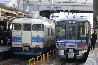 JR西日本 クモハ521形 クモハ521-13 鉄道フォト・写真 by ジャンクさん 富山駅 (JR)：2014年12月27日14時ごろ