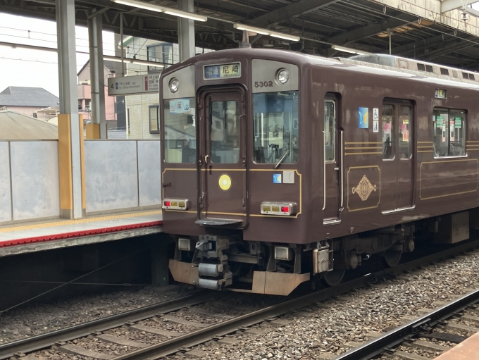 鉄道フォト・写真：近畿日本鉄道 近鉄5800系電車 5302 鶴橋駅 (近鉄) 鉄道フォト・写真 by pearlさん - 撮影日 2024/07/13 14:29