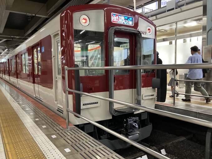 鉄道フォト・写真：近畿日本鉄道 近鉄1422系電車 1527 大阪上本町駅 鉄道フォト・写真 by pearlさん - 撮影日 2024/07/13 12:01