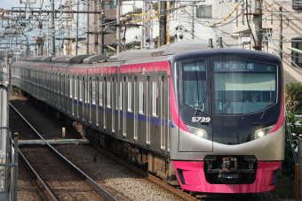 京王電鉄 5739 (京王5000系) 車両ガイド | レイルラボ(RailLab)