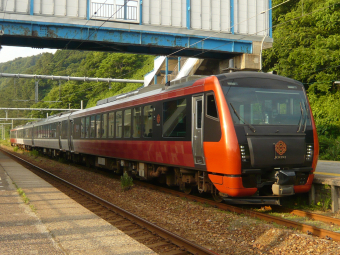 HB-E300系 海里編成 (新潟車両センター) 徹底ガイド | レイルラボ(RailLab)