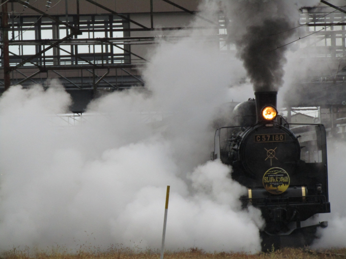 JR東日本 国鉄C57形蒸気機関車 SLばんえつ物語 C57 180 新津駅 鉄道
