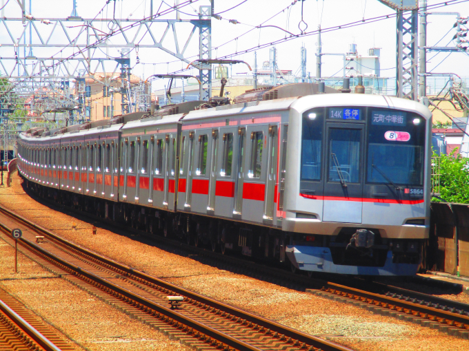 東急電鉄 5864 (東急5000系) 車両ガイド | レイルラボ(RailLab)
