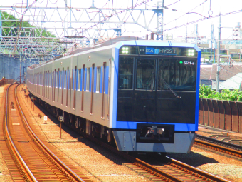 東京都交通局 6511‐8 (都営6500形) 車両ガイド | レイルラボ(RailLab)