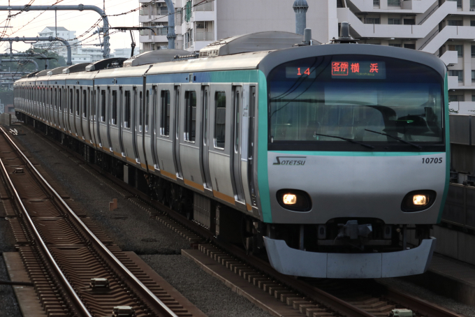 ひでちん 相模鉄道 10705 (相鉄10000系) 車両ガイド | レイルラボ(RailLab)