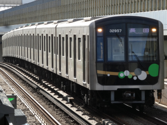 大阪メトロ 32957 (大阪市営地下鉄30000系) 車両ガイド | レイルラボ