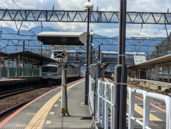 クハ185形式プレート クハ185形式プレート 185系クハ185形｜RailFile.jp｜鉄道車両サイド