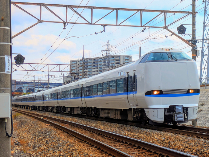 JR西日本 クロ683-4504 (683系) 車両ガイド | レイルラボ(RailLab)